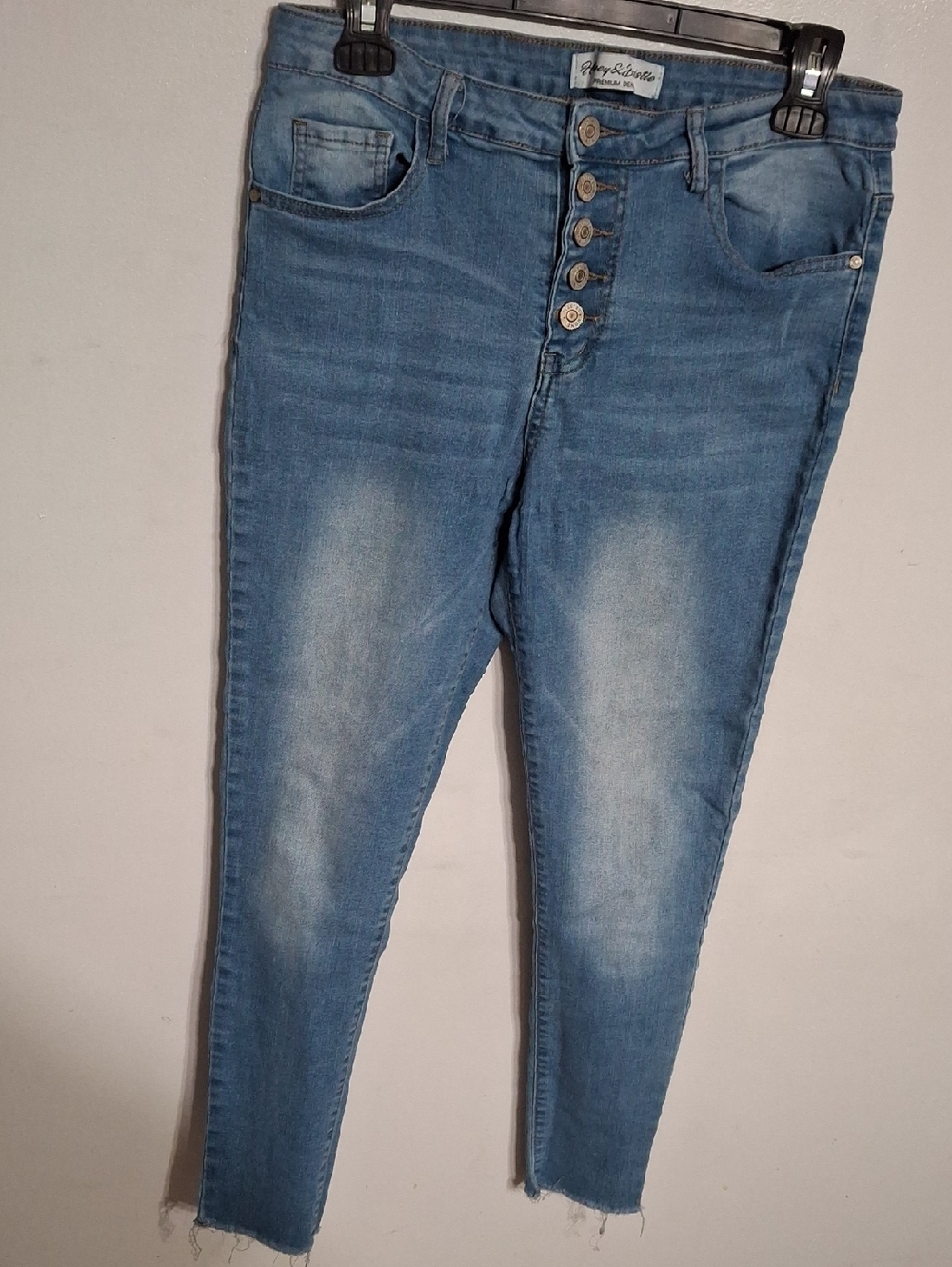 Honey & Bristle- Button Fly Skinny Jeans- W Sz 10 Petite